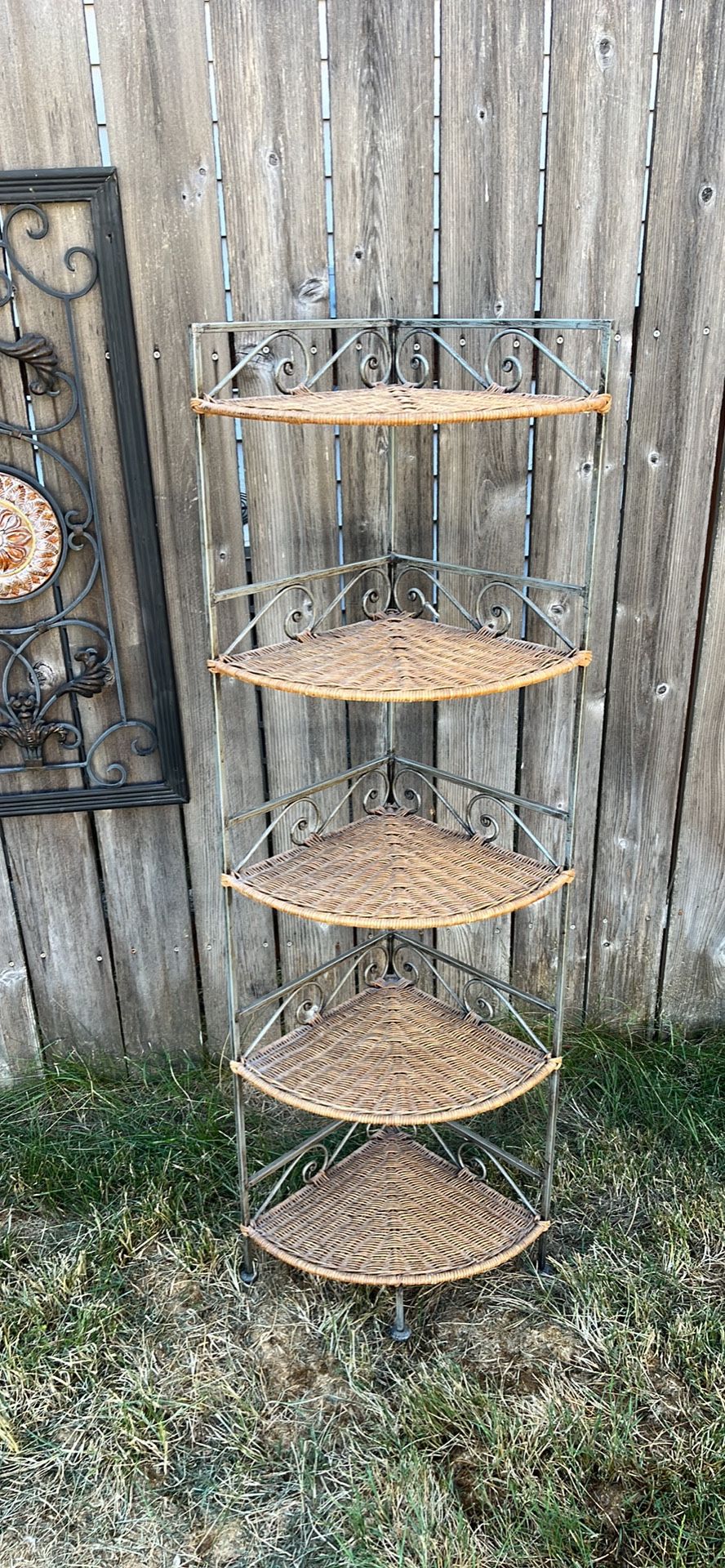 Beautiful 5 Tiered Metal Shelf