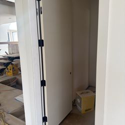 Lynden 20-Min Fire-rated 36"x96" 1-Panel Shaker Interior Left-hand Prehung