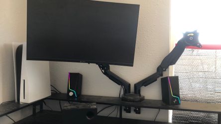 Gaming monitor and  speakers