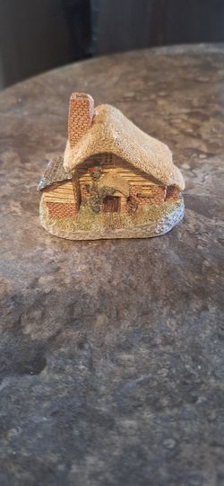 Drovers Cottage Figure 1982 David Winter