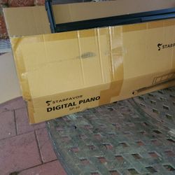 Digital Piano