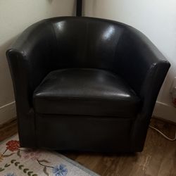 Black Swivel Chair 