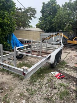 Boat trailer