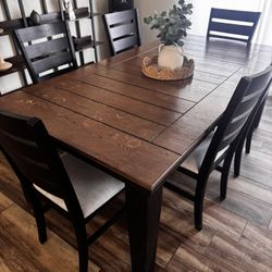 Six Chair Plus Bench Dining Table 