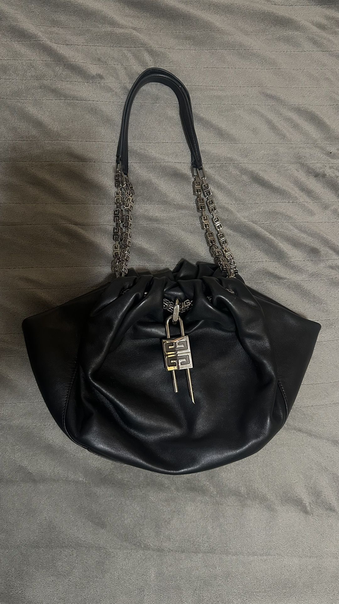 GIVENCHY Black Leather Silver Lock Accent Chain Strap Kenny Shoulder Bag