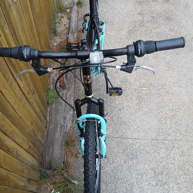 Eighteen speed bicycle