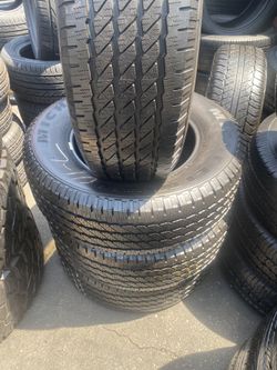 SET MICHELIN 255/65/17 SEMI NEW 95%TREAD LIFE $280 PRICE INCLUDES PROFESSIONAL INSTALLATION AND TAX