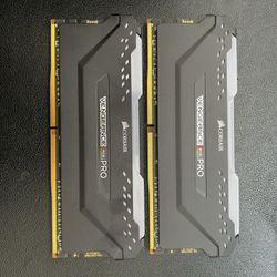 Vengeance RGB Pro 32GB (2 x 16GB)