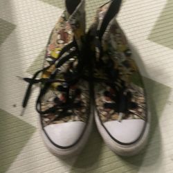 Looney Toons Converse