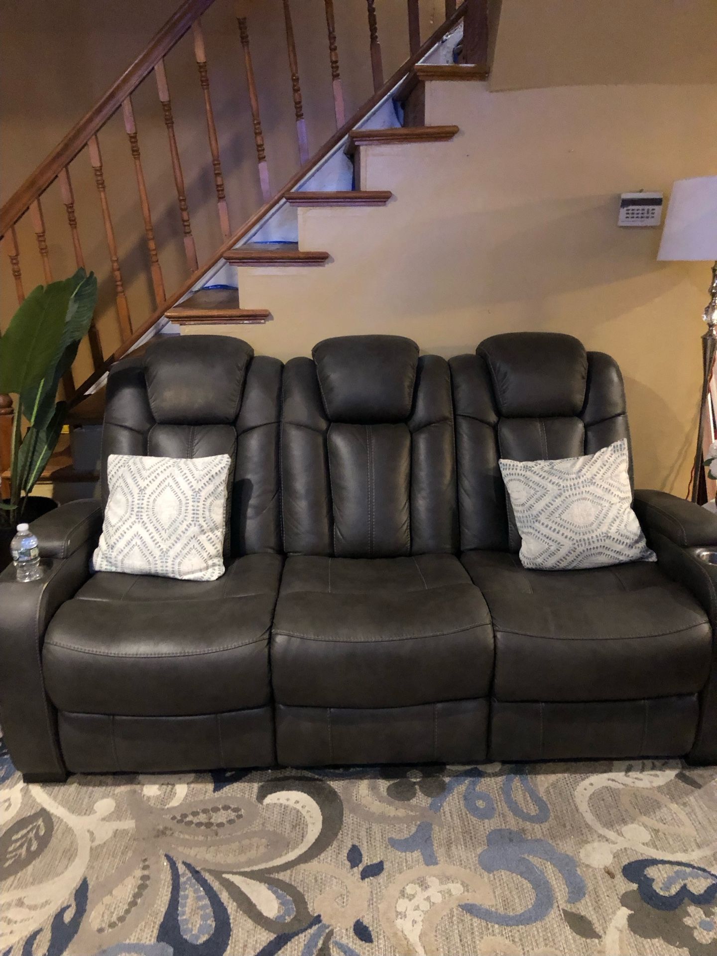 Fo Leather Couch