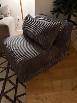 Chaise lounge