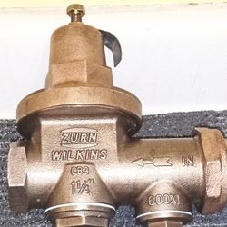 Milkins 112-600XL 1.5 Water Pressure Reducing Valve 1-1/2 In New Out Of The Box