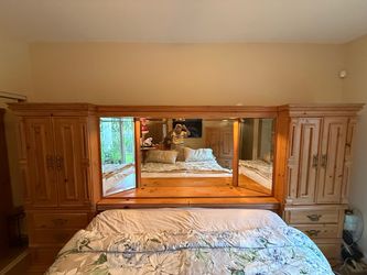 Bedroom Backbord/Shelf/Mirror and Towers
