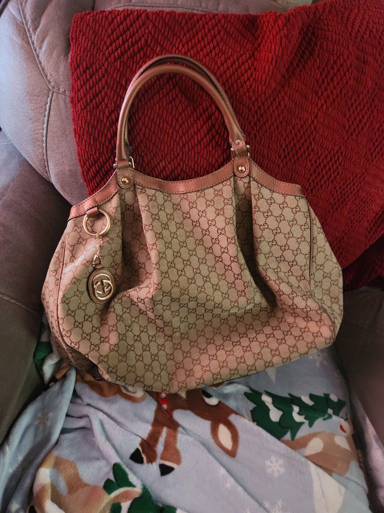 Large GUCCI Sukey Canvas Shoulder Bag For Immediate Sale: Authentic Gucci, Passes Tests!