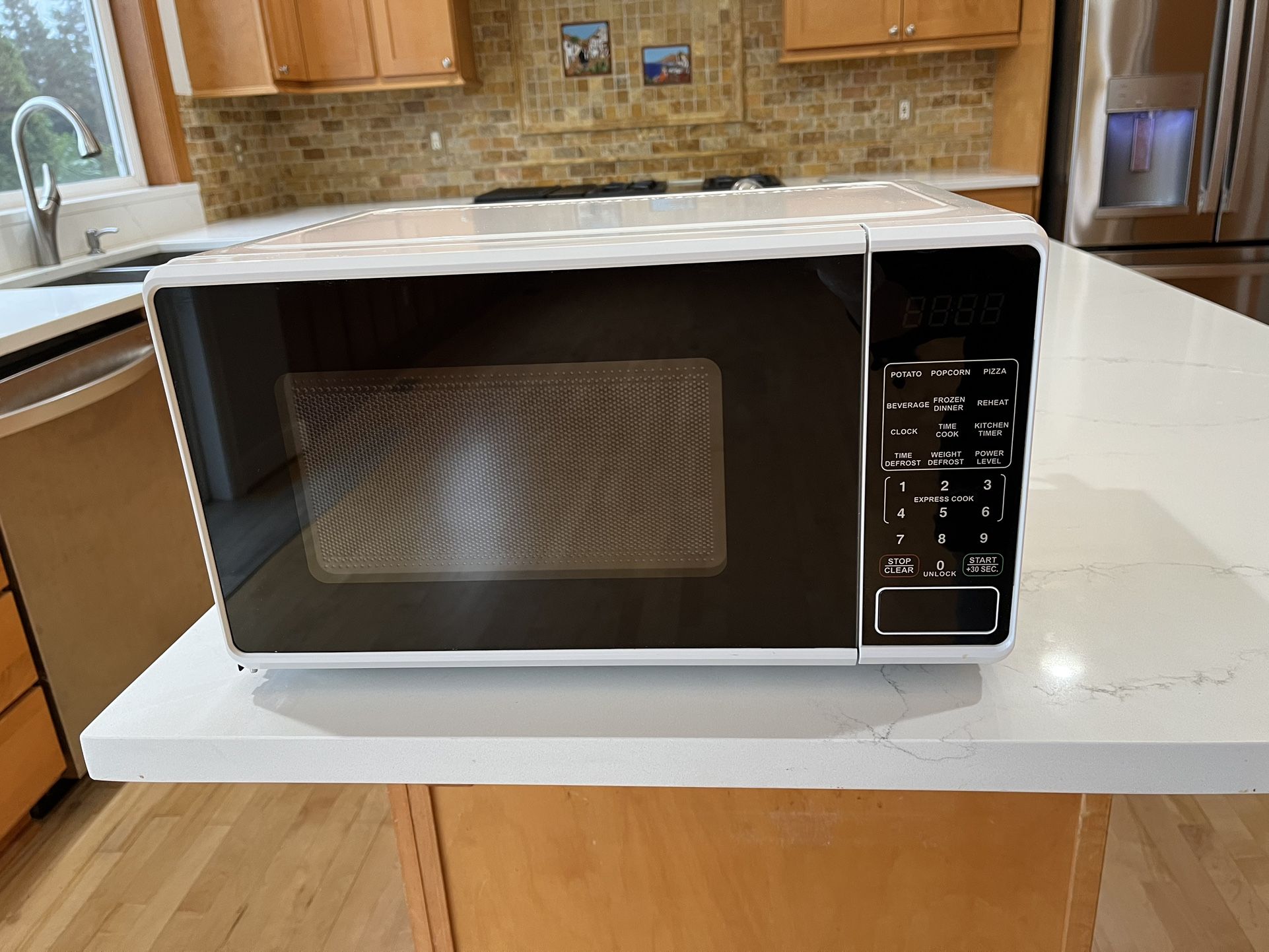 Microwave Like New