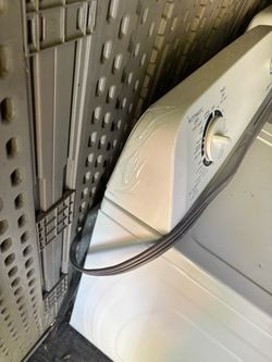 Amana  washer and dryer electric used 3 times