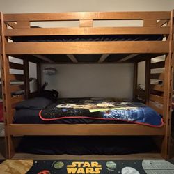 Kids RoomsToGo Creekside Taffy Twin Bunkbed