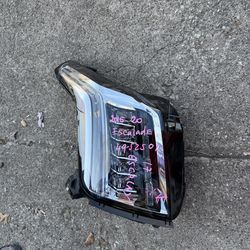 2015-20 Cadillac Escalade right headlight