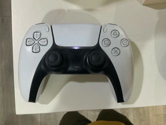 Sony PlayStation 5 DualSense Wireless Controller *broken right direction on Dpad *