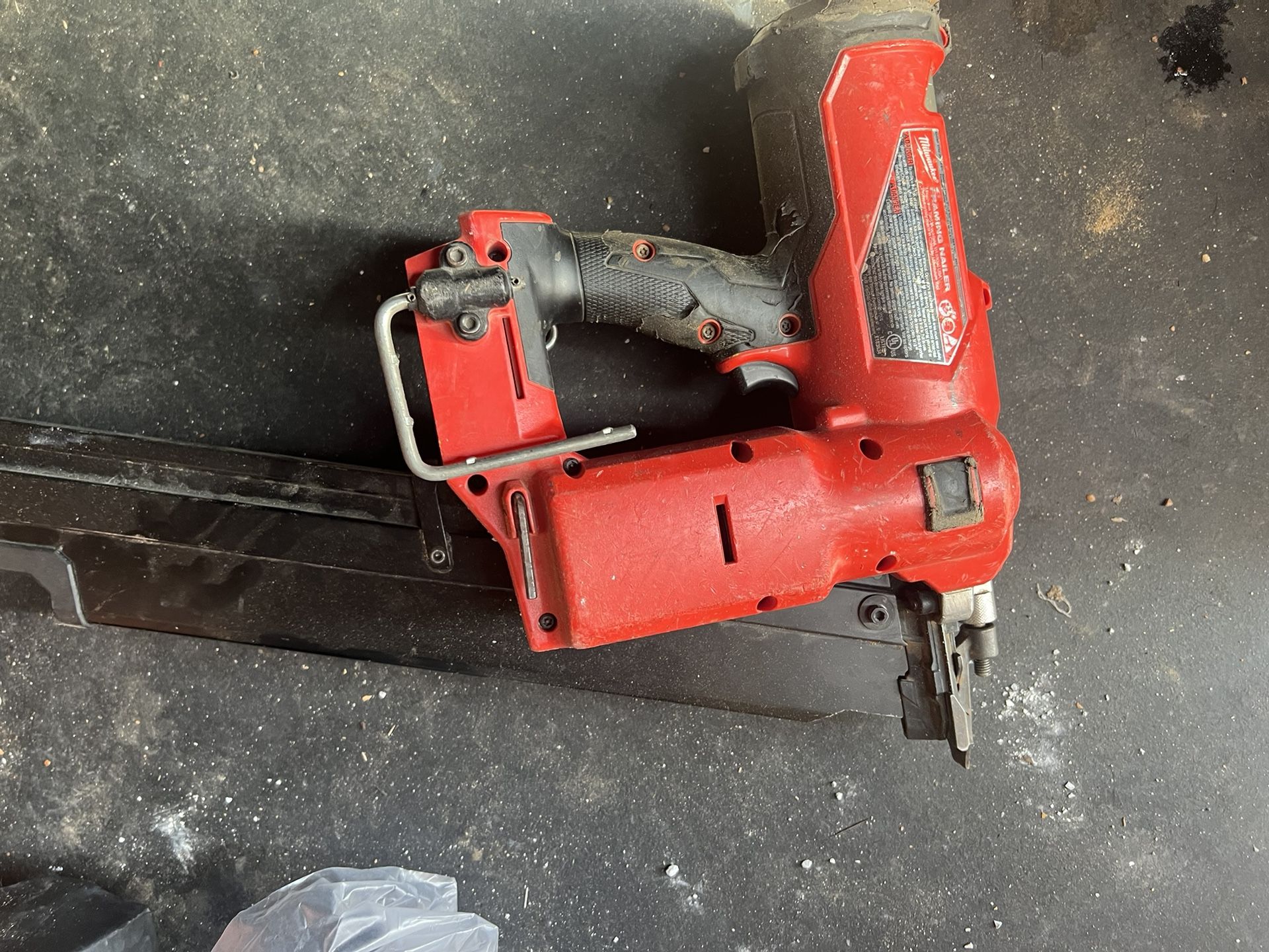 Milwaukee M18 Nailer