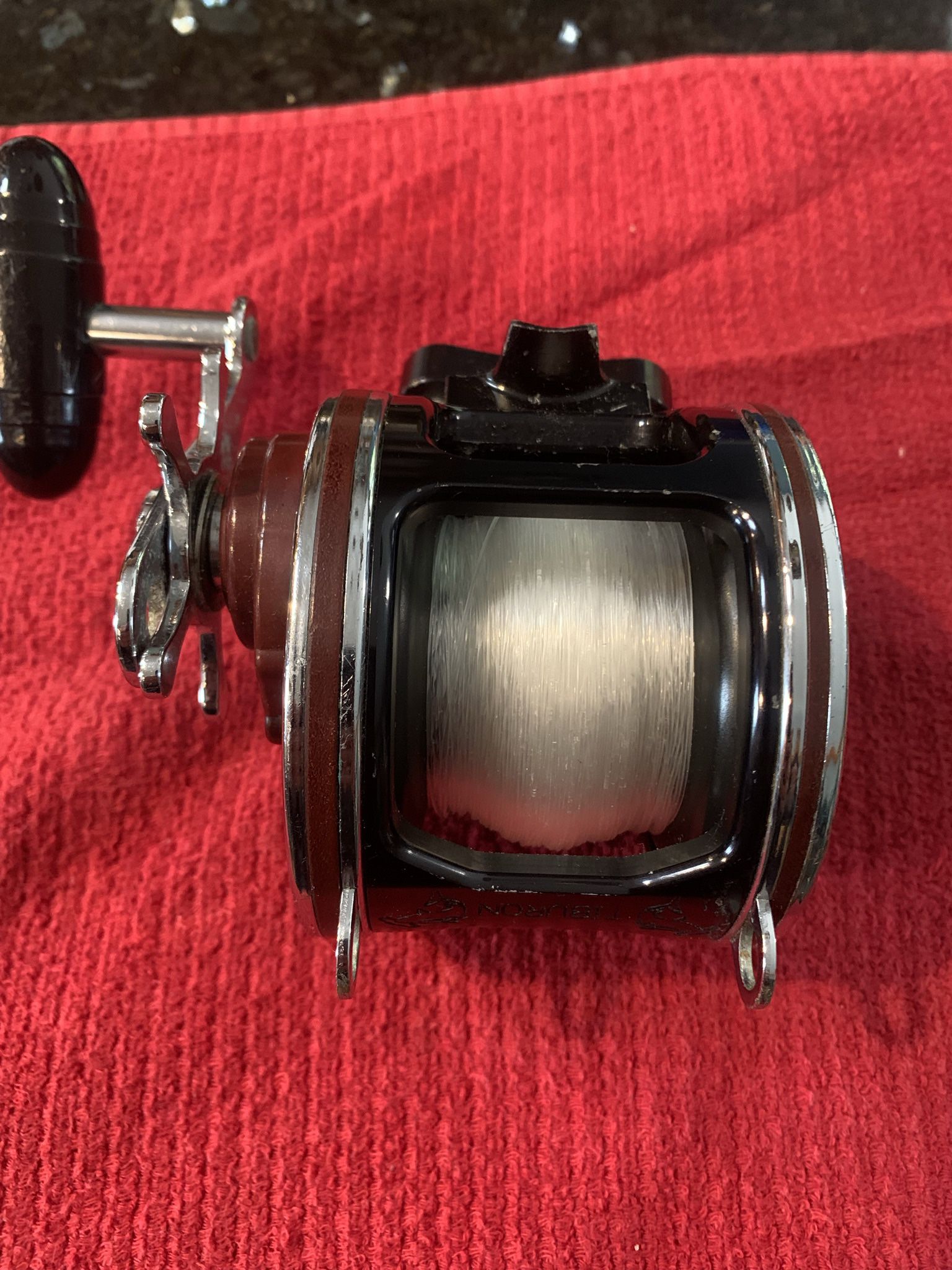 Penn 113H 4/0 Fishing Reel Yellowtail Special Narrow for Sale in