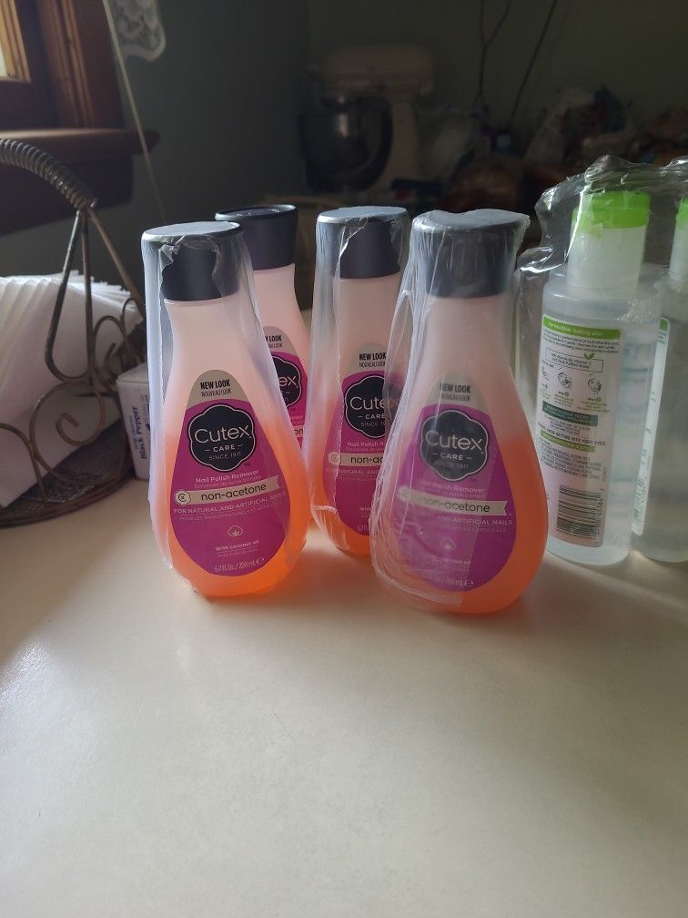 Cutex Nail Polish Remover