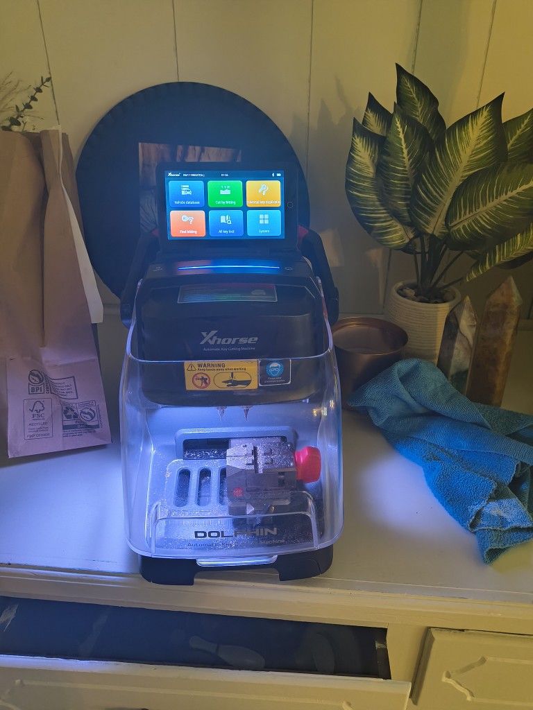 Exhorse Dolphin 2 Key Cutting Machine