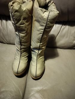 Warm boots