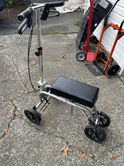 Knee Scooter Steerable Knee Walker 