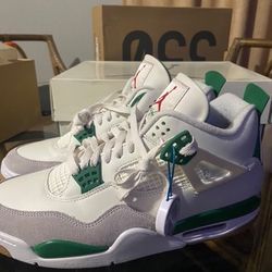 Pine Green Jordan 4s