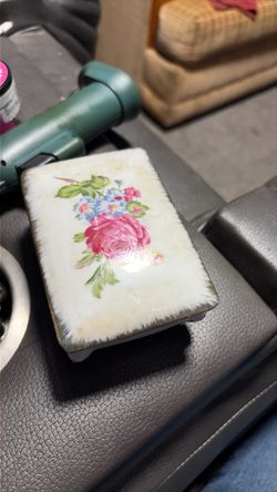 Vintage table lighter and container