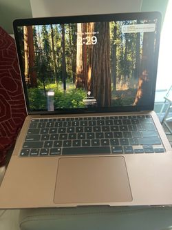 LIKE NEW MacBook Air Retina 256 GB ( check description below). SALE TODAY  $880. 🎈