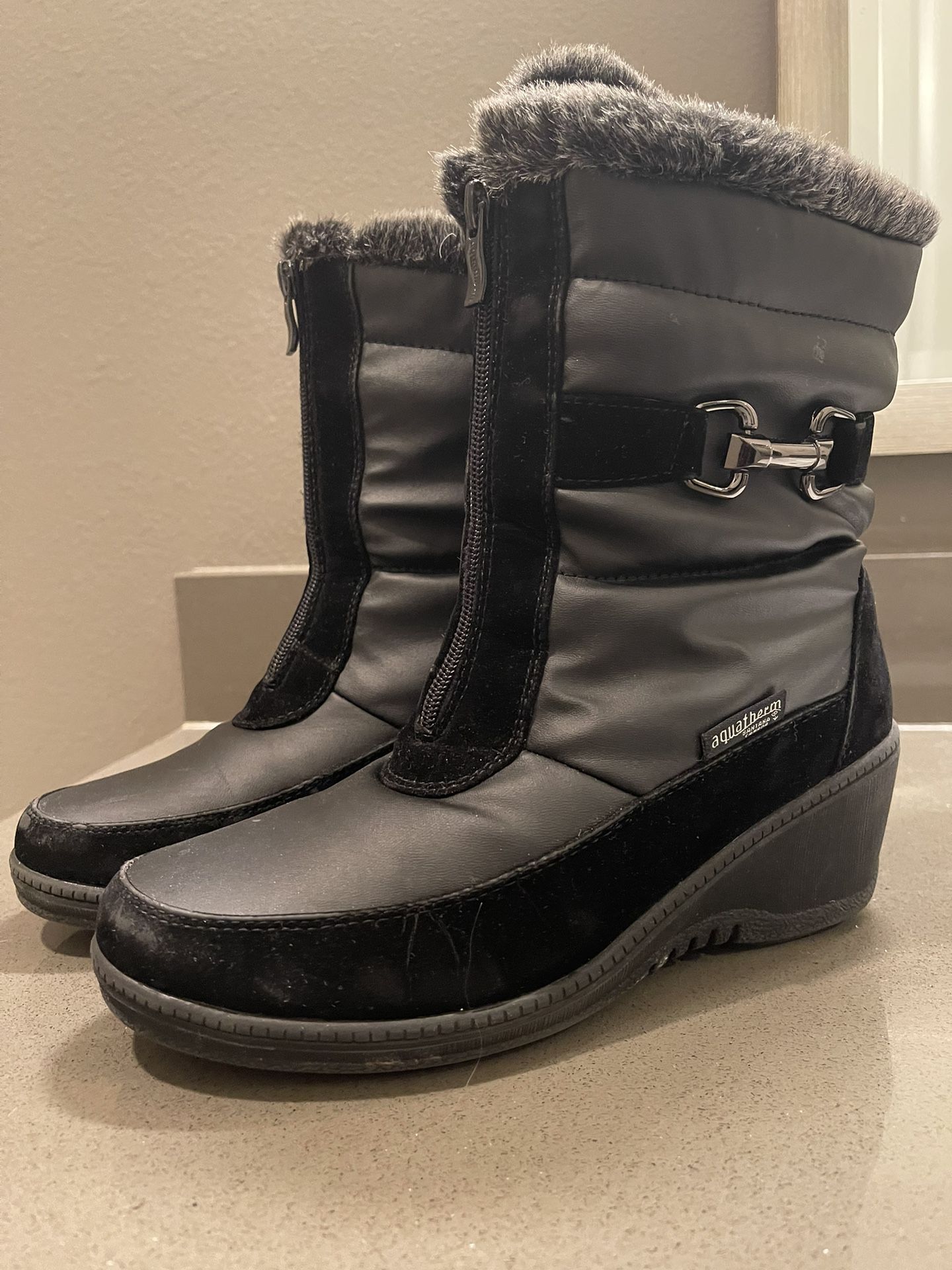 Faux Fur Lined winter/snow boots 7 Arch Support 