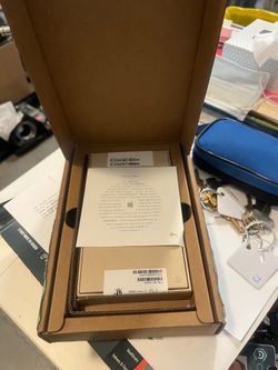 Apple iPhone 16 - White 256gb