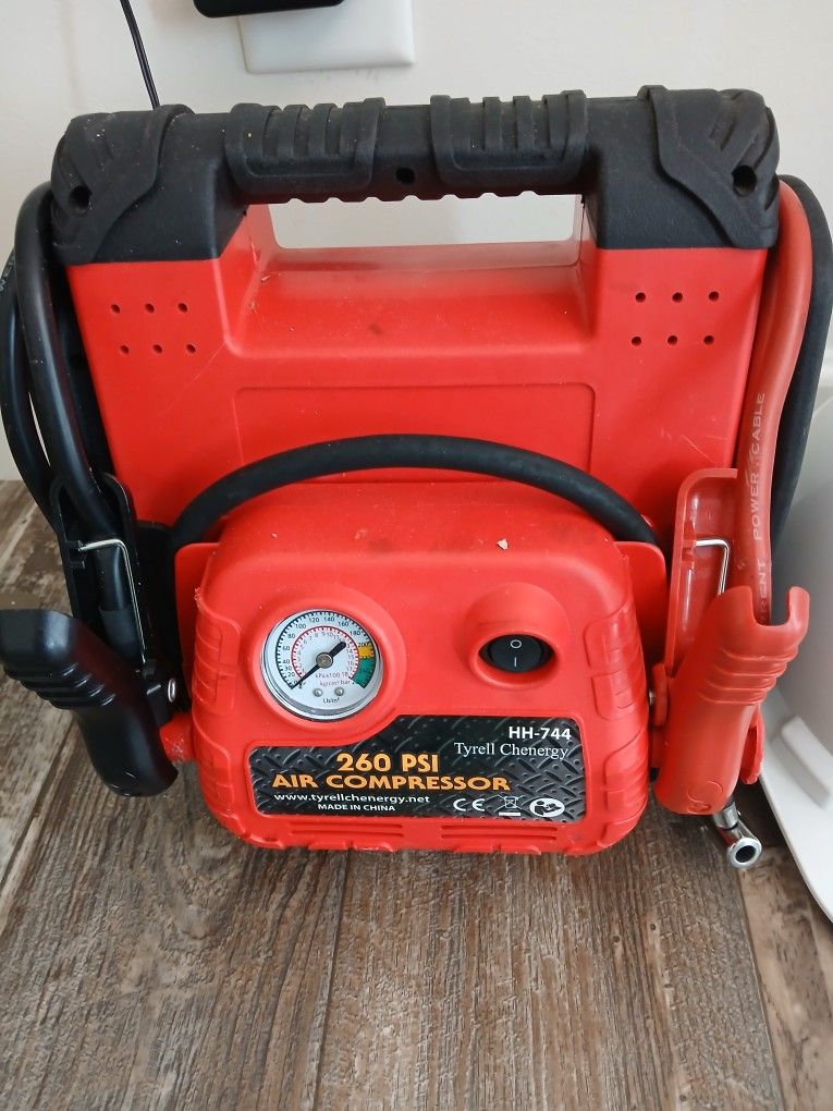 260 PSI Air Compressor, Battery Charger, And Jump