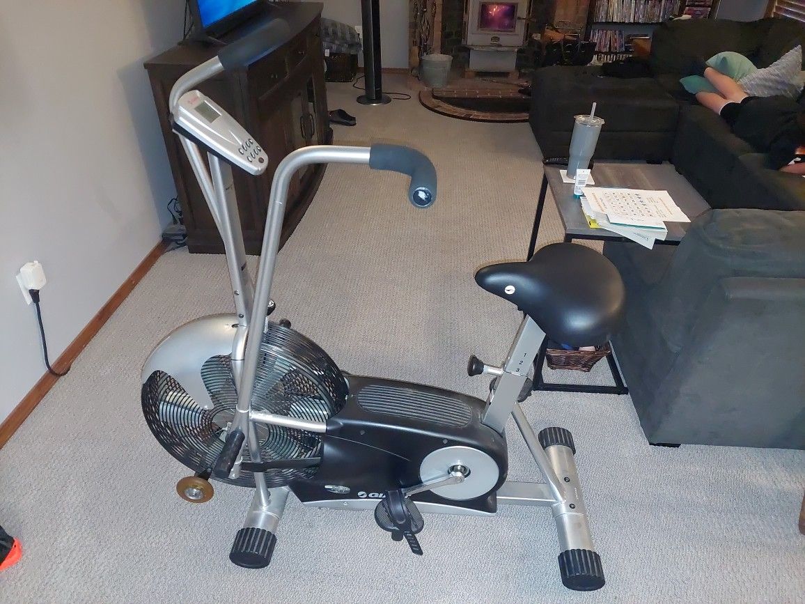 Giant Riding Bike 