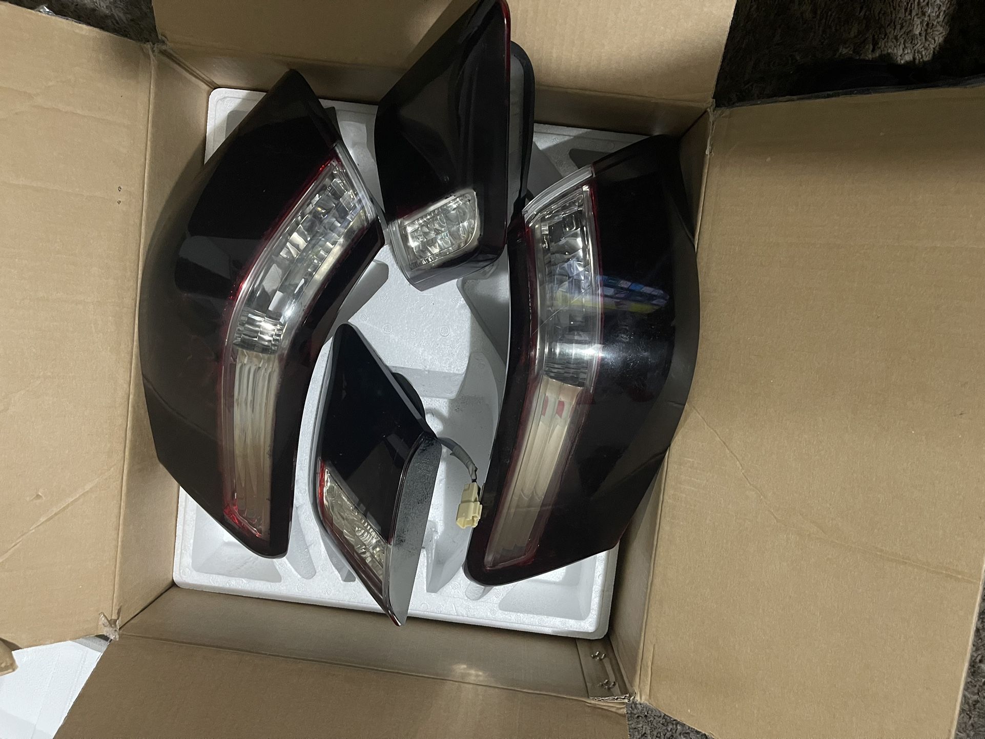 Toyota Camry 2007 In Rear End Lights