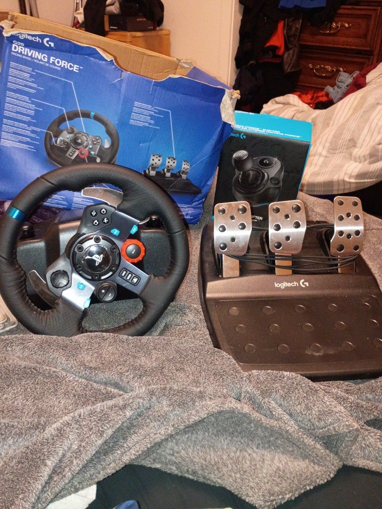 Logitech G29 Racing Wheel And Driving Pedals With The Shifter