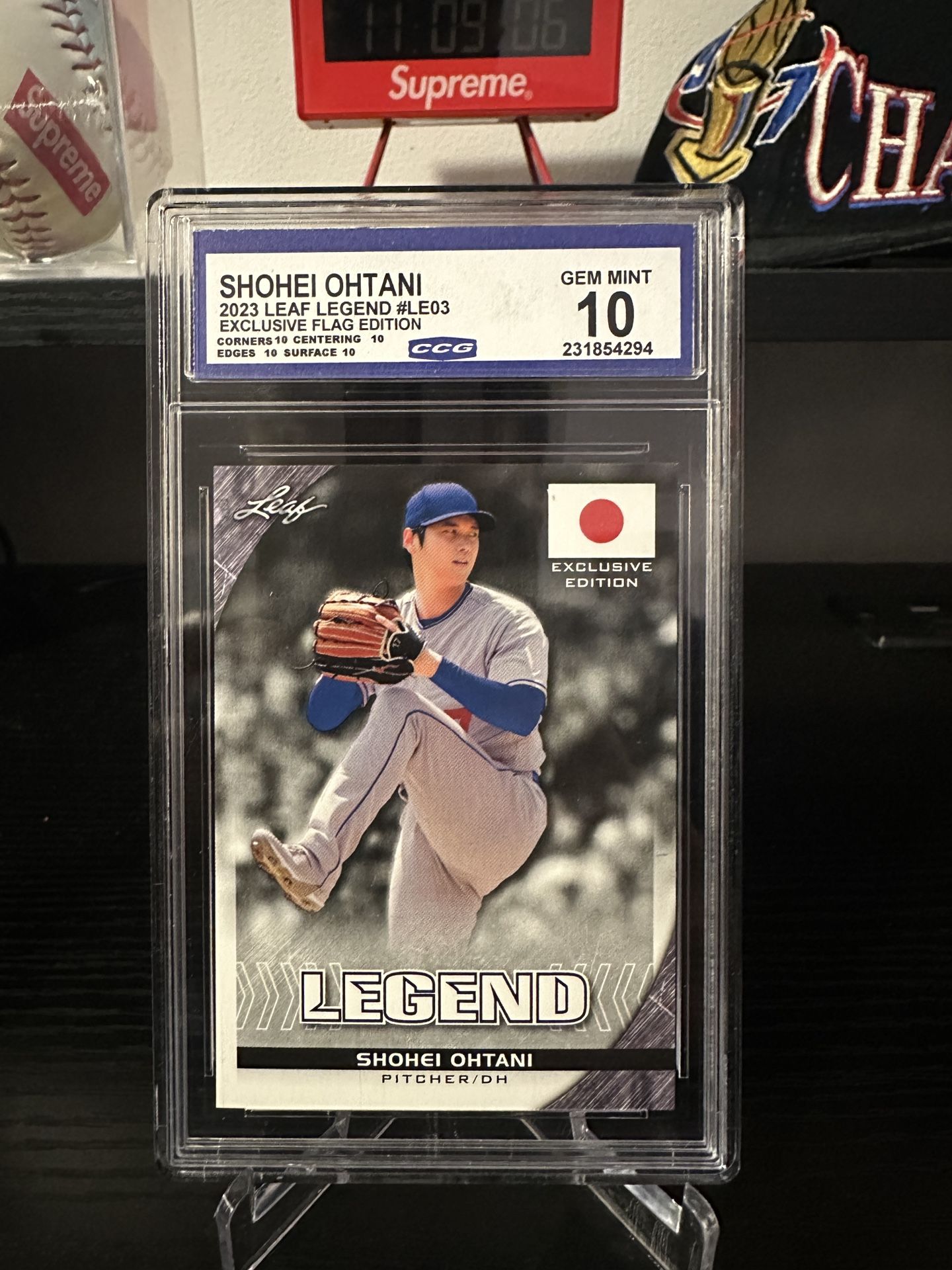 Shohei Ohtani 2023 Leaf Legend Exclusive Flag Edition