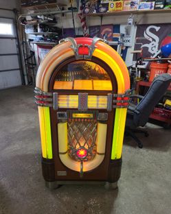 Wurlitzer 1015 bubbler omt 45s jukebox $6000 for everything