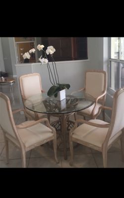 6 Dining Room Chairs