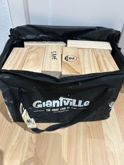 Giant tumbling timber game