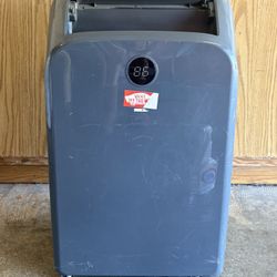 Hisense Portable Air Conditioner (MISSING EXHAUST TUBE) 