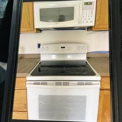 Electrical Stove And Microwave 