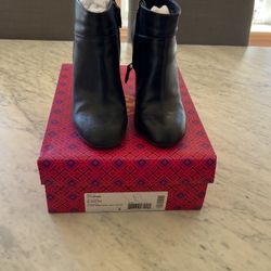 Tory Burch Leather Bootie 