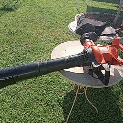 black decker electric leaf blower works 