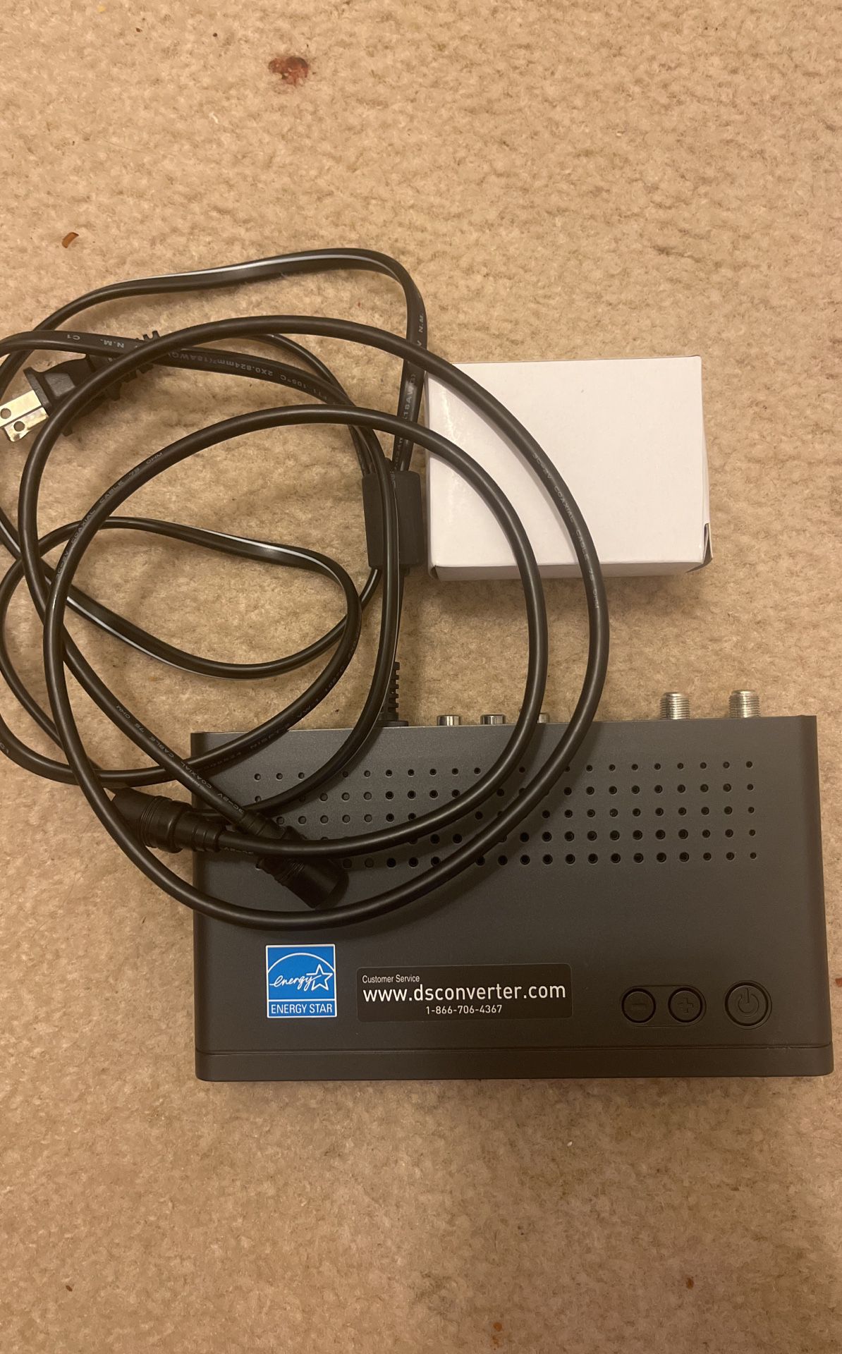 DTV Converter Box - RARE - HARD TO FIND
