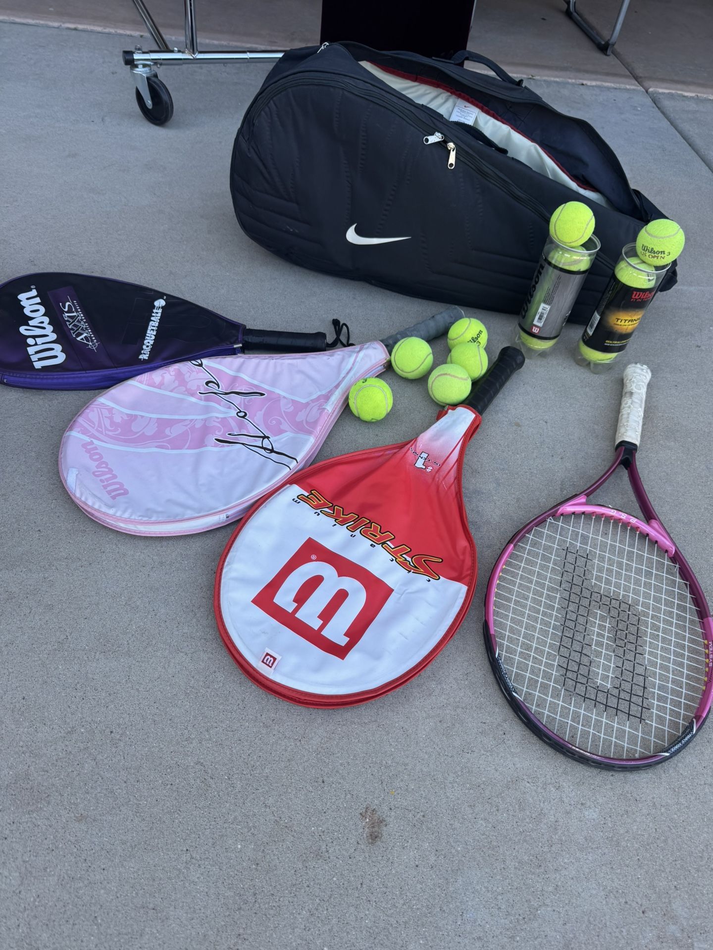 Tennis Bag And Tennis Rackets