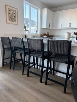 🖤 SET OF 4 BARSTOOLS — $200  Selling a set of 4 counter-height barstools in great condition! They have a beautiful modern look with a black wood fram