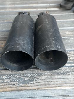 2 Flow master exhaust tips. 3.5x13 fits tube 2.5